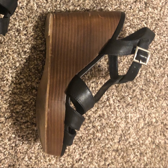 Black platform wedges by Sole Society - Picture 5 of 6